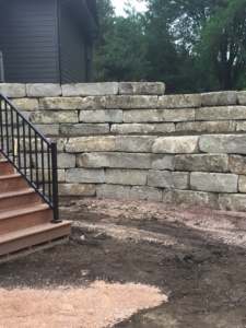 Ledgestone Wall - Elm Creek